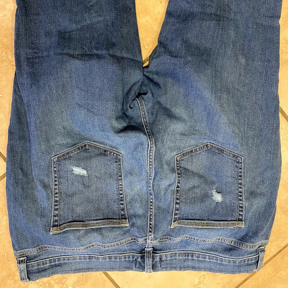 Forever21 Plus Ripped Jeans - Picture 3 of 3